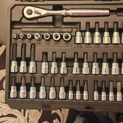 Craftsman Socket Wrench Set