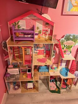 Barbie House