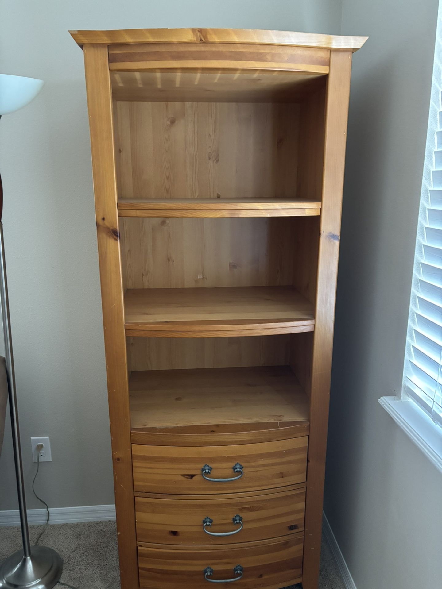 Entertainment Hutches