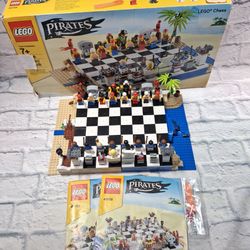 LEGO PIRATES CHESS