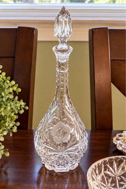 Vintage-Style Crystal Glass Decanter with Ornate Floral Design & Stopper