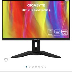 32 Inch Gigabyte KVM Monitor 