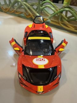 Ferrari DIECAST 1:18