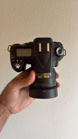 Nikon D90 w 35 mm dx lens