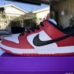 Nike SB Dunk Low Chicago Size 8