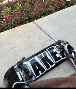 Baker custom Skateboard Black and white