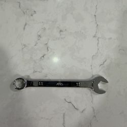 MAC Wrench 