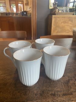 Set Of 4 Danish Lyngby Mugs