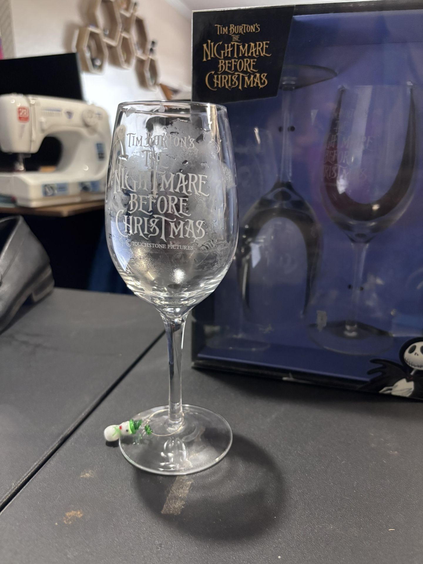 10th Anniversary Nightmare Before Christmas Jack & Sally Wine Set