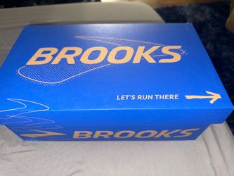 Brooks Revel 9 Size 10.5
