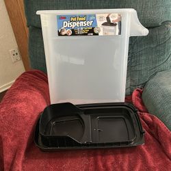 Food Dispenser For Dogs And Cats.  Almost New