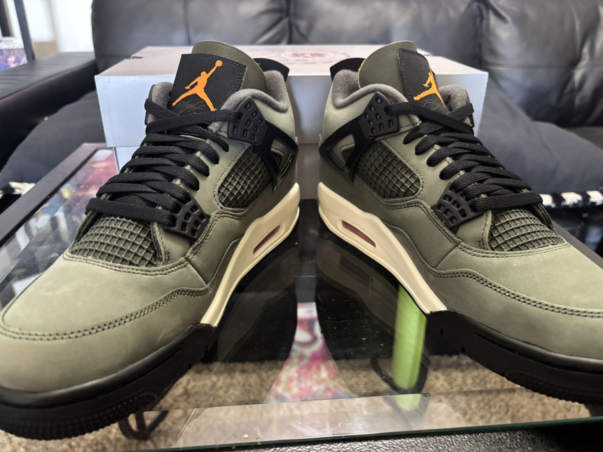 Jordan 4 Undefeated