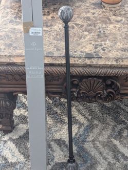 Curtain rod