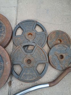 Exercise gold gyms weights 80 lb plus bar no offers no trade 75th Ave Indian School serious buyers only please