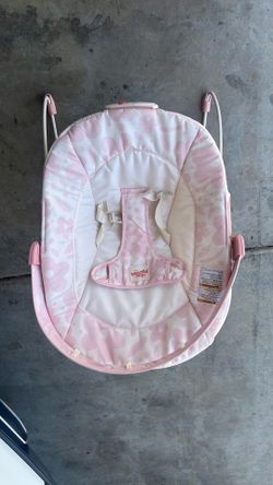 Tiny marvels baby rocker