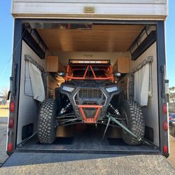 2005 CARON TITAN TOY HAULER