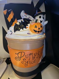 PUMPKIN SPICE LATTE FOOD STOOL/DECOR PIECE