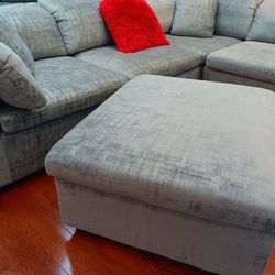 *Living Room Special!!!*---Adjustable Lima Fabric Sectional Sofa W/Ottoman---Now $899!!!---Delivery And Financing🫡