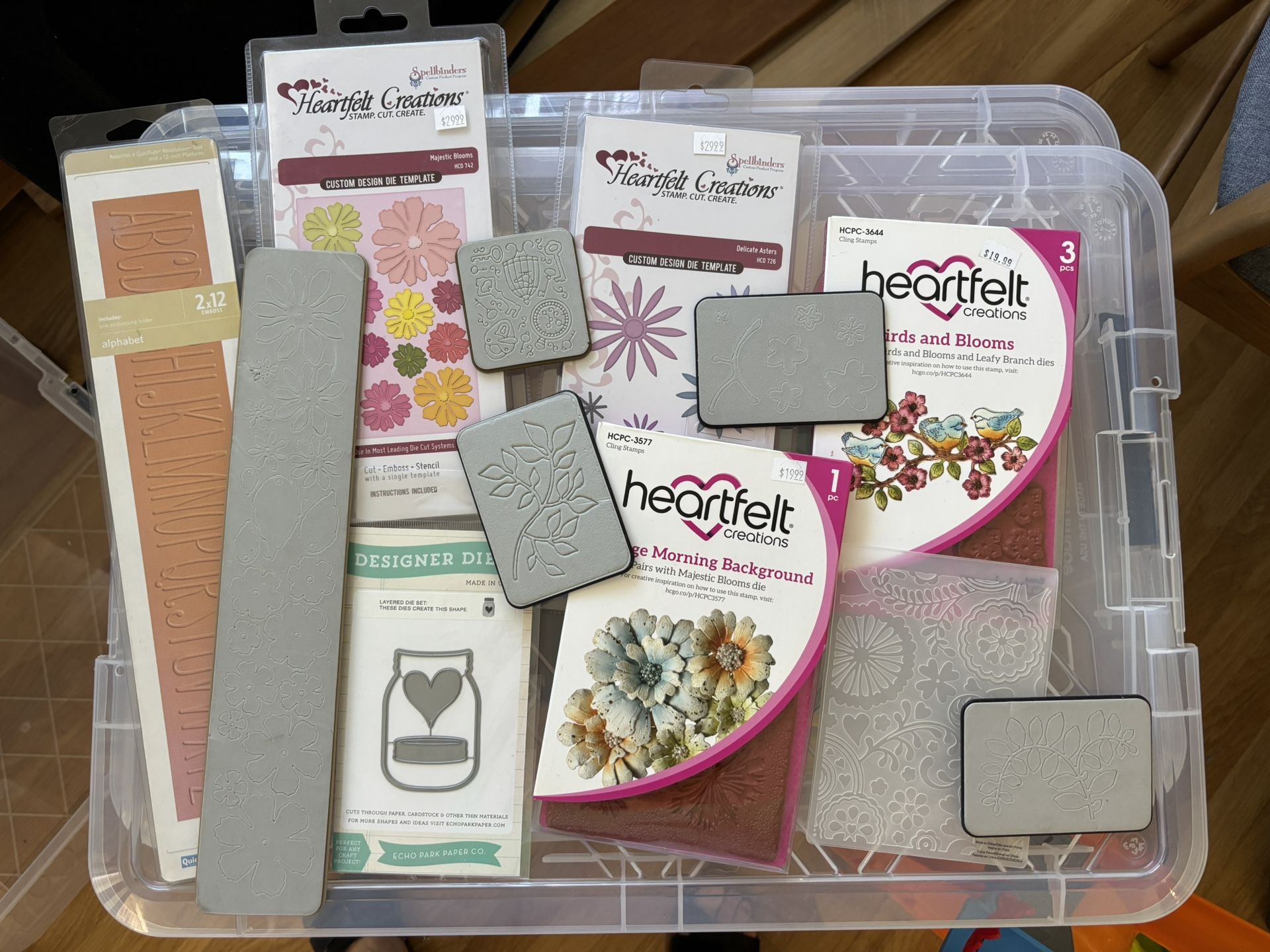 Scrapbooking Die Cuts