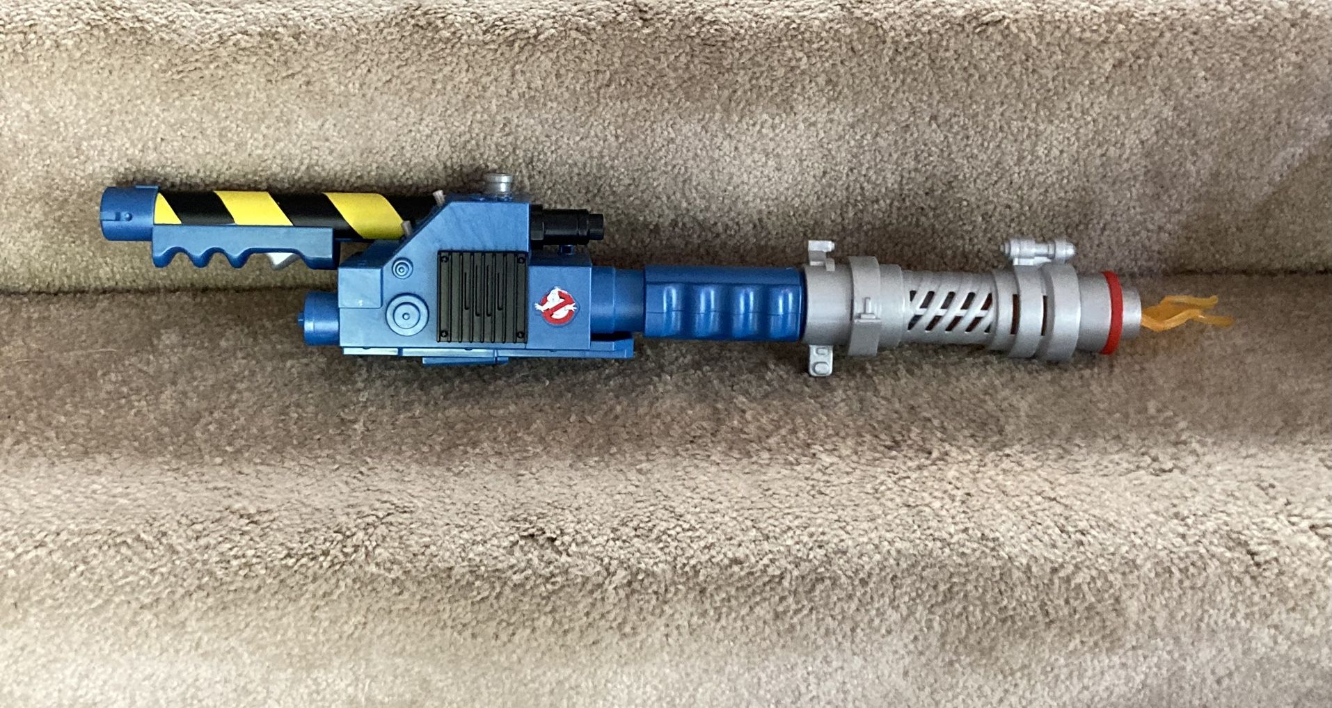 Ghostbuster Proton Pack Blaster Ghost Gun Lights Up And Sounds Costume!!