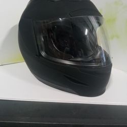 Icon Armada Motorcycle Helmet Size M