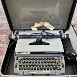 Vintage Typewriter 