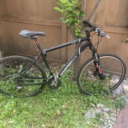 Diamondback 6 Speed Hybrid Bike - Needs Innertubes