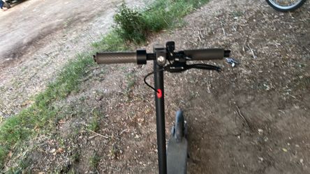 Used electric scooter doesn’t turn on I think problem is the thortel
