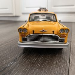Diecast 1/18 scale Sun Star 1981 Checker Taxicab NYC  New York Taxi 
