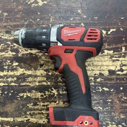 Milwaukee M18 18V Lithium-Ion Cordless 1/2 in. Drill Driver (Tool-Only)