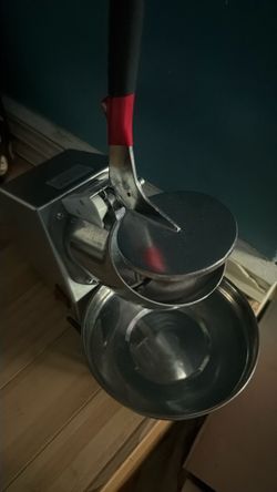 Ice crusher counter top size