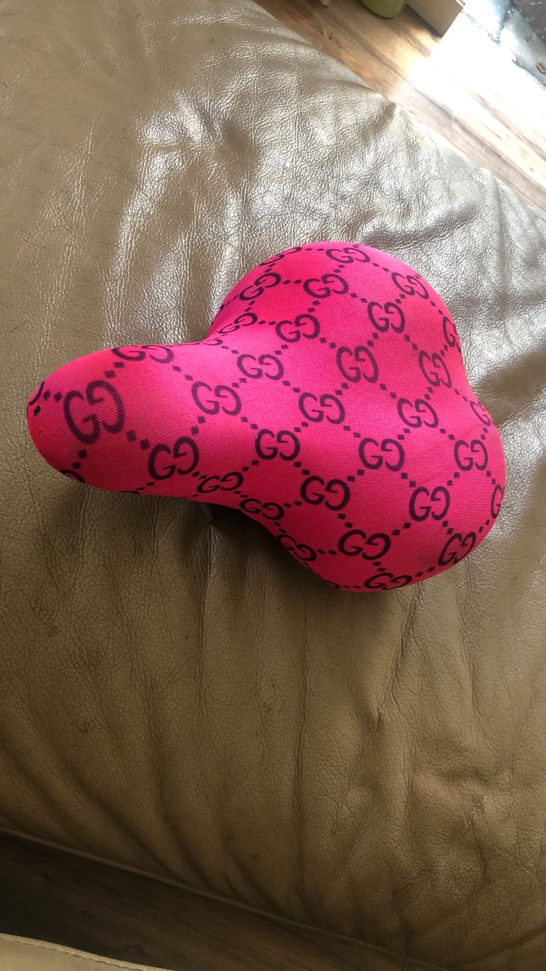 Gucci print bike seat