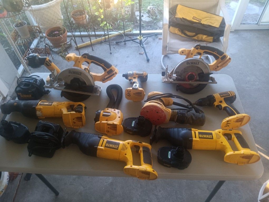 15 Piece , 18 Volt Dewalt Tools
