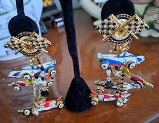 Race Fans - Lunch At The Ritz - Race Cars 