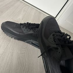 Nike Air Max 90 $75 ( Brand New )