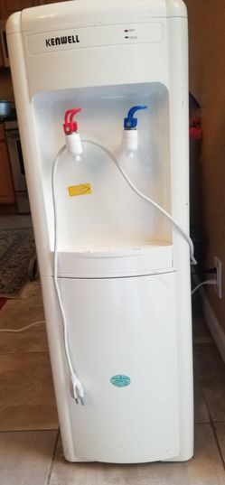 Dispenser For Cold Water And Hot Water It's New And Good Condition 