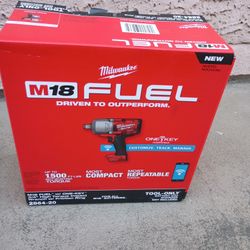 M18 FUEL ONE-KEY 18V Lithium-Ion Brushless Cordless 3/4 in. Impact Wrench with Friction Ring (Tool-Only)