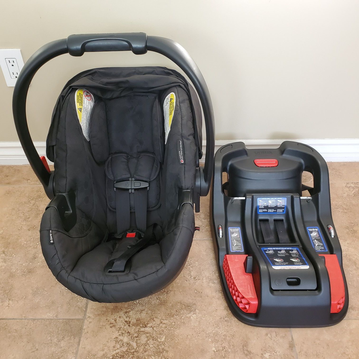 Britax Infant B-Safe 35 Carseat