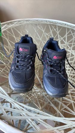 Denali Hiking shoes size 8