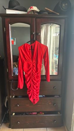 Red dress / rojo vestido