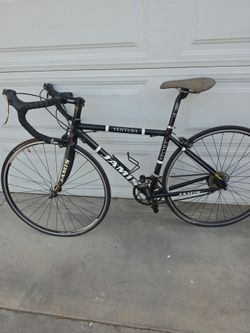 JAMIS VENTURA BIKE ALUMINUM 1.000 Proffinssal bikers 20 miles or more