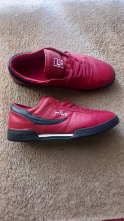 Size 13 leather Fila $8.oo obo