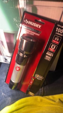 Husky 1000 Lumen Flashlight Area Light