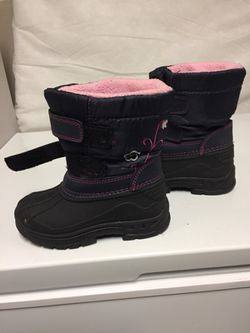 Size 10 girls snow boots