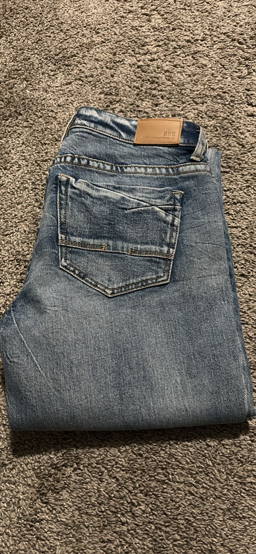 NEW -BKE (Stella) Jeans Size 27. X 31 1/2