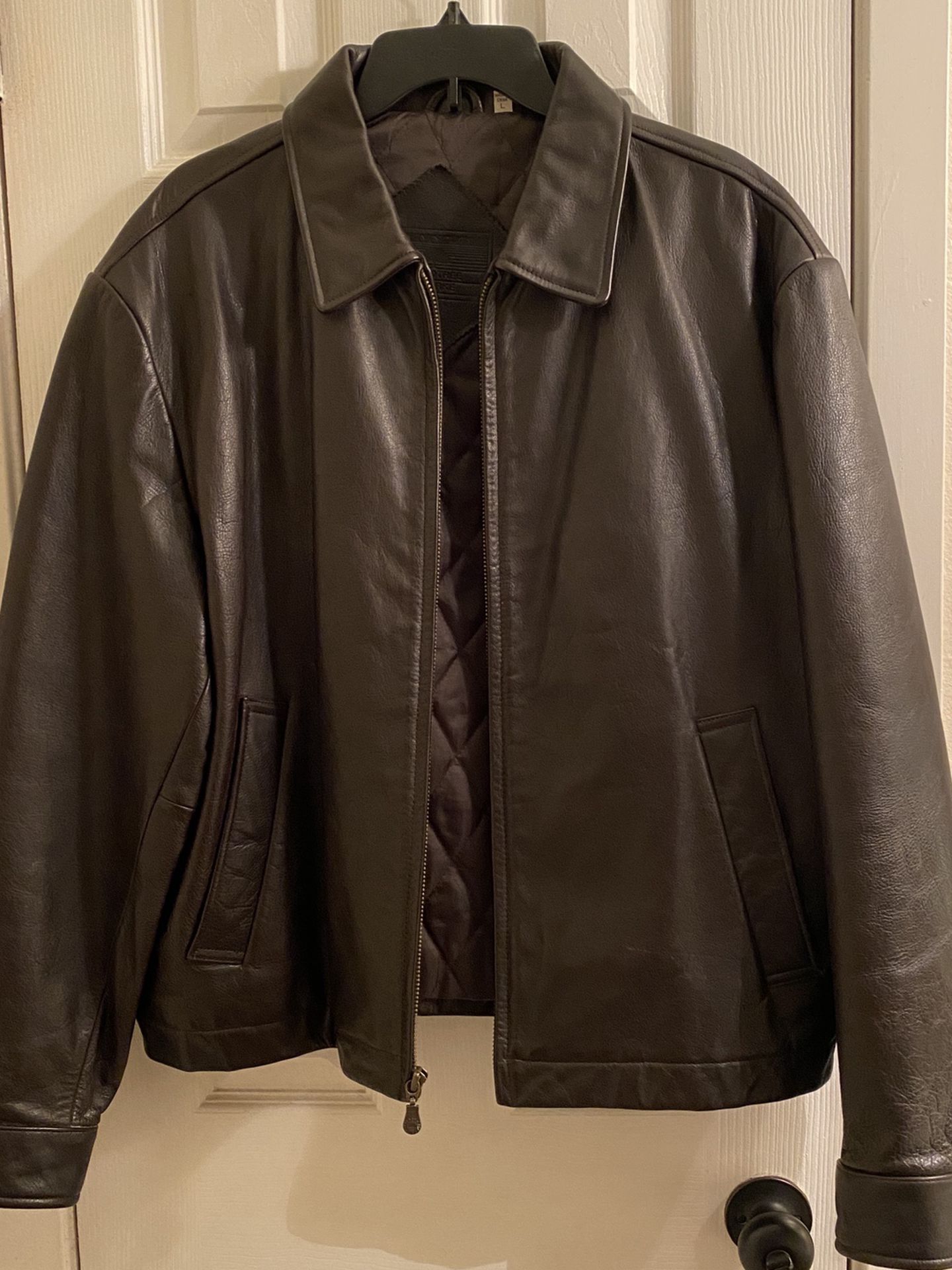 Leather Bomber Jacket. Insulated.
