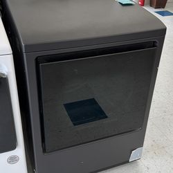 7.3 cu. ft. Vented SMART Electric Dryer in Matte Black with EasyLoad Door and Sensor Dry Technology