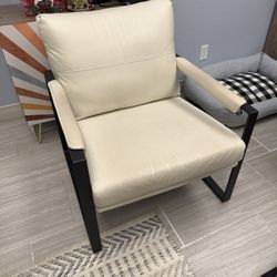 2 Comfy Living Chairs