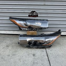 Toyota Highlander 2014. 2016 headlights.