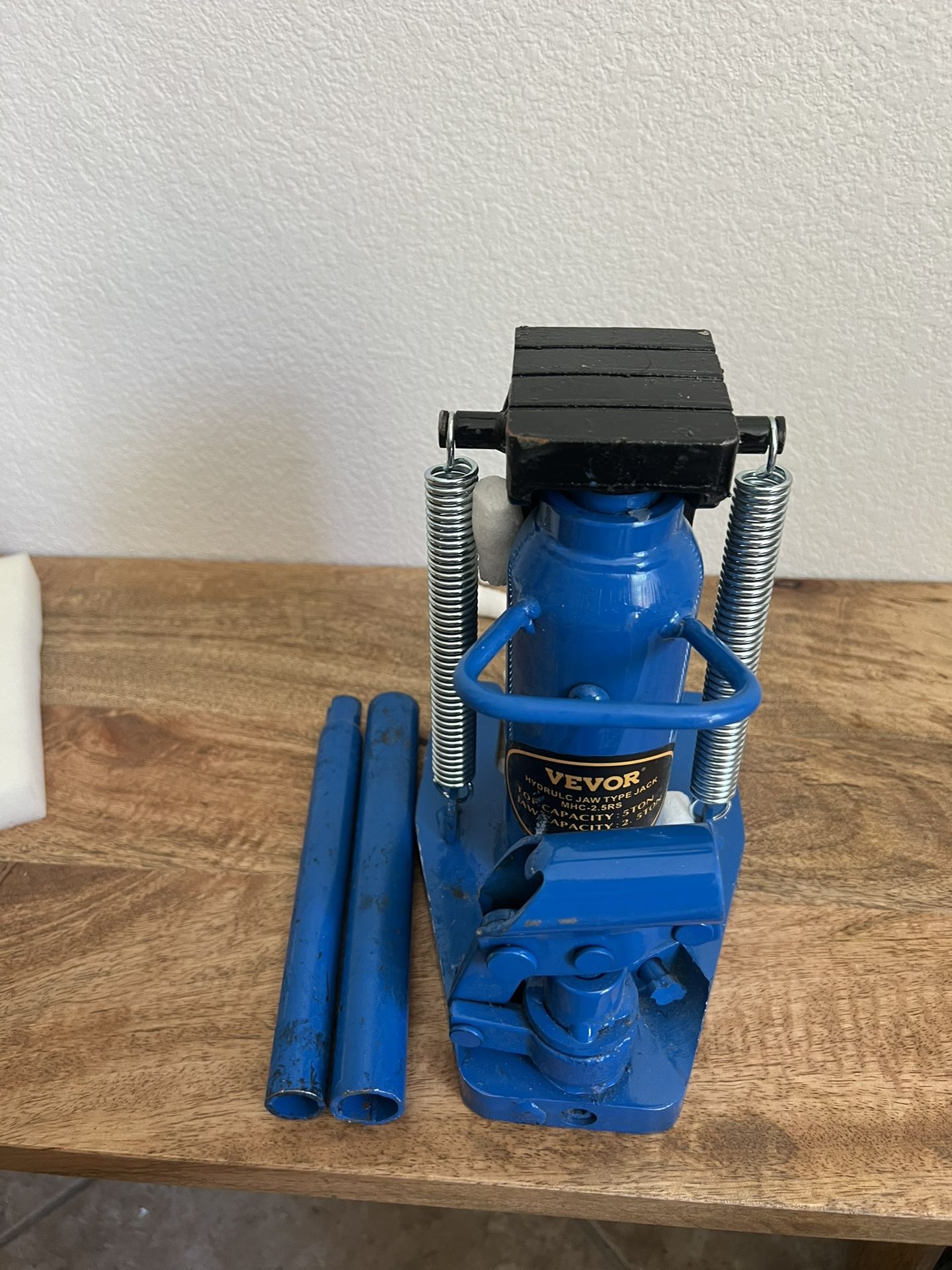 Vevor Toe Jack Lift for Sale in Rancho Cucamonga, CA